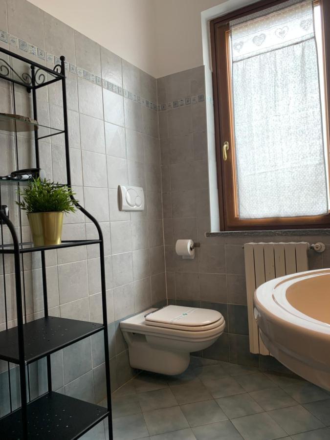 La Corte Di Silvia Malpensa Bed and Breakfast Cardano Al Campo Eksteriør billede